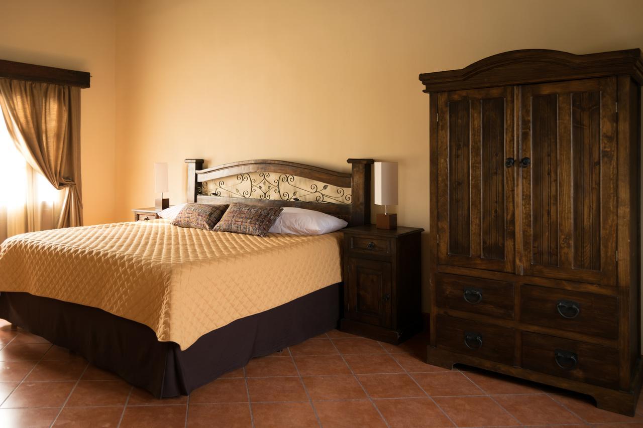Hotel Casa San Bartolo Антигуа-Гватемала Экстерьер фото