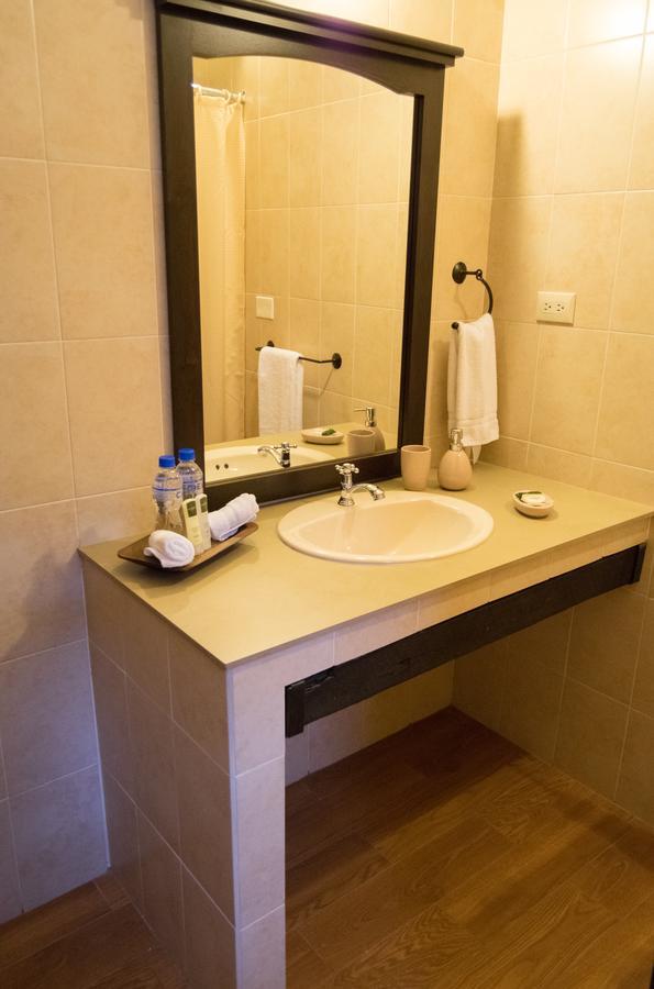 Hotel Casa San Bartolo Антигуа-Гватемала Экстерьер фото